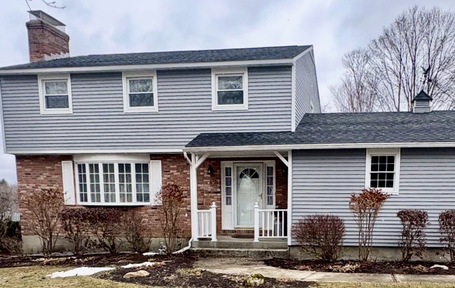 Norandex Cedar Knolls in Granite